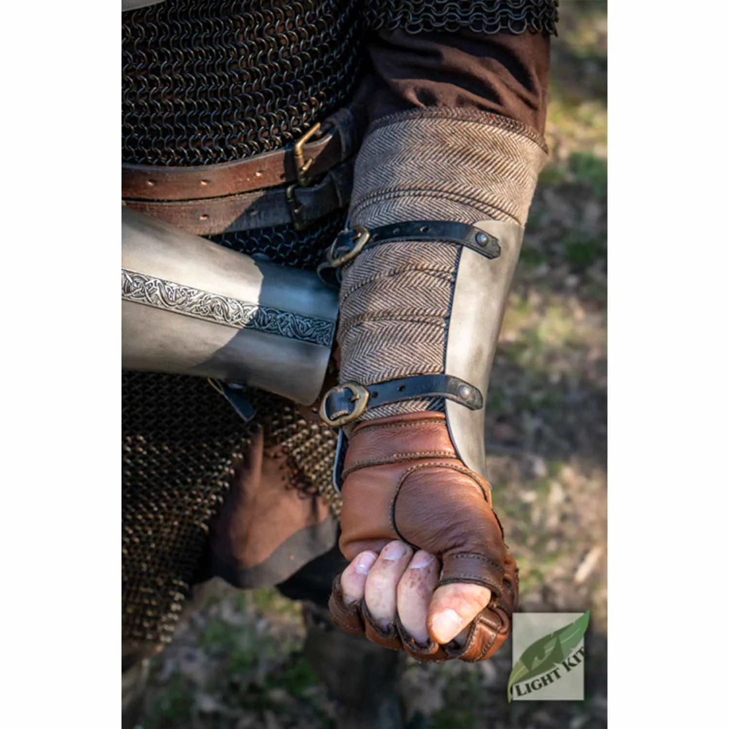 Nordic bracers