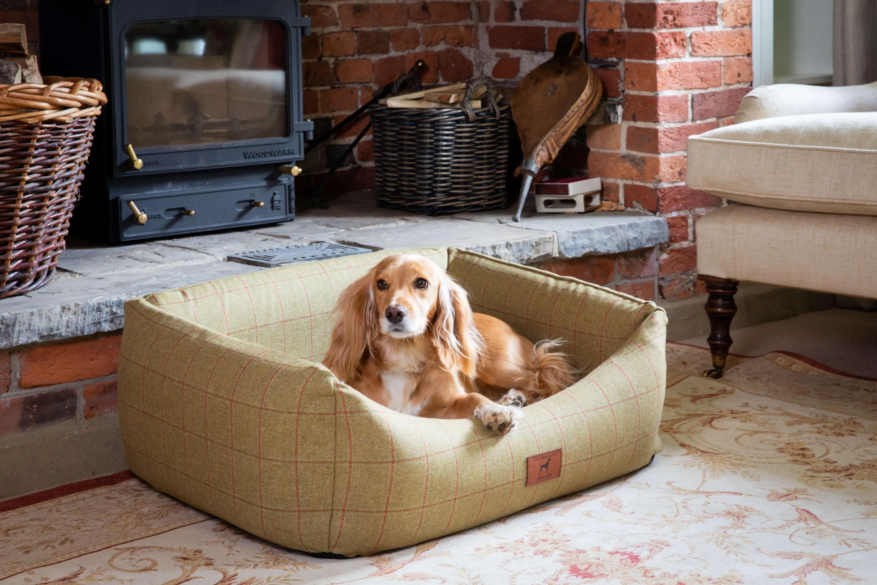 Tweed Classic Dog Bed